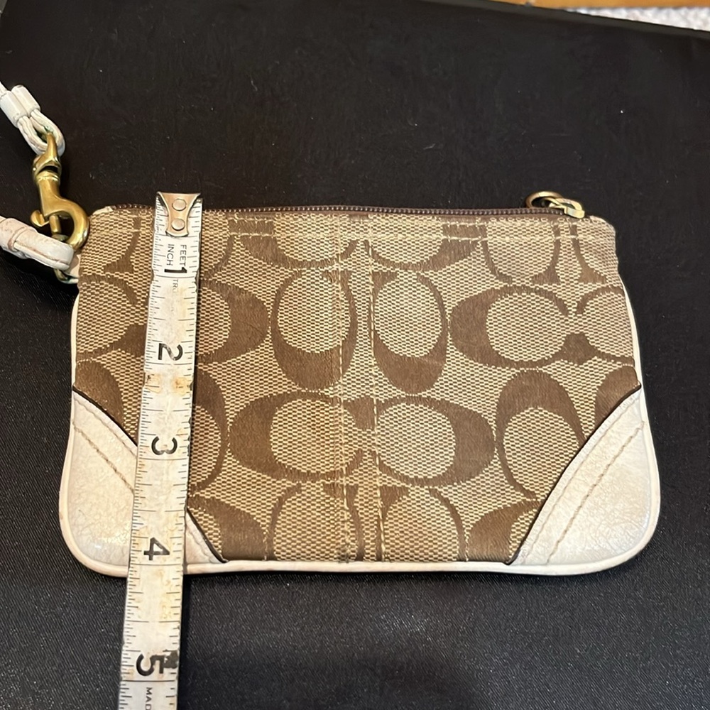 Coach Wristlet - Picture 4 of 7
